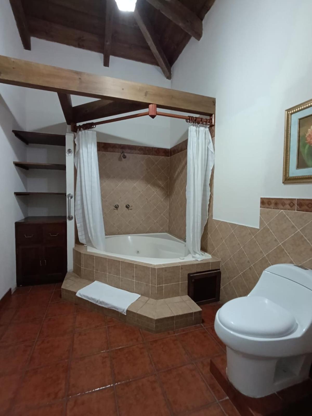 Donde Lico Hotel Antigua Eksteriør billede